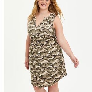 Torrid Sleeveless Challis Camo Zip-Front Shirt Dress - Stretch